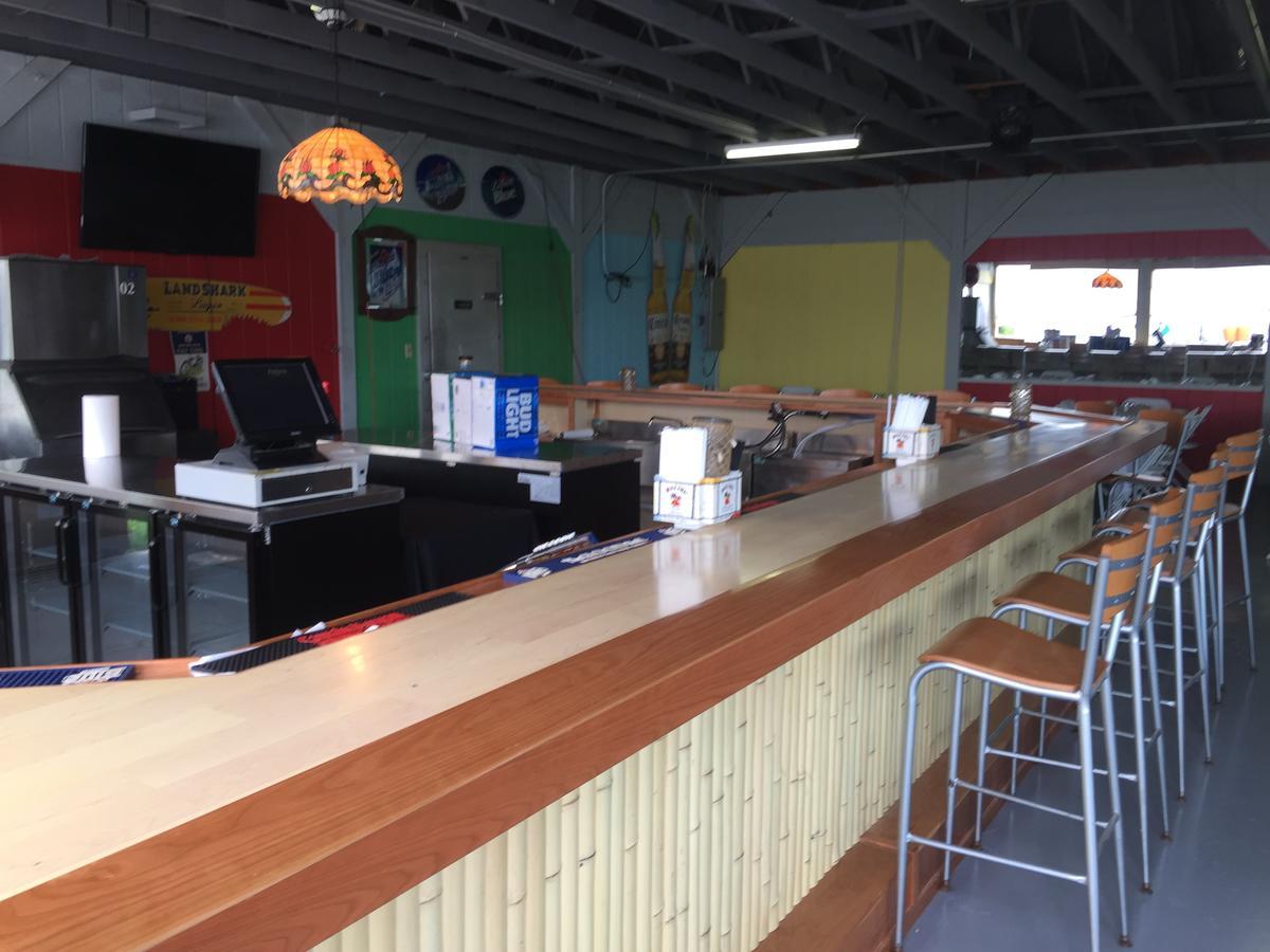 Beachcomber Inn Conesus 外观 照片